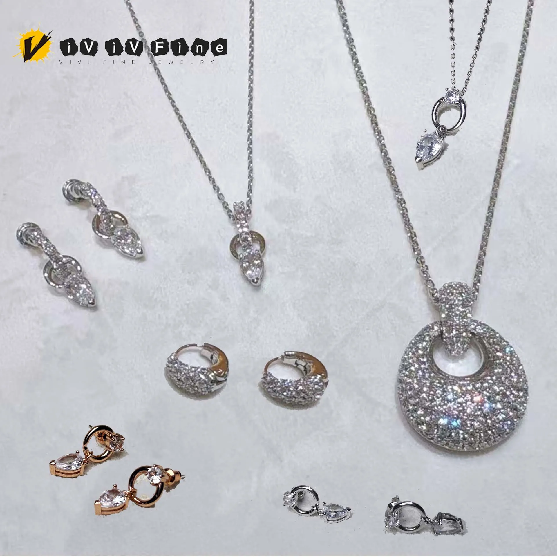 

Original 2025 Exquisite Eye-Catching Pendant Crystal Necklace Jewelry Set Fashion Stainless Steel Women's Earrings Bracelet Ring