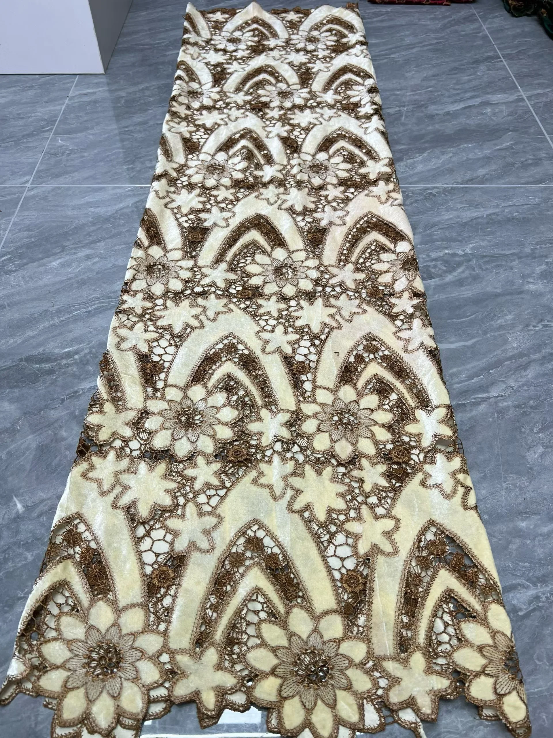 

African Velvet Laser Embroidered Lace Fabric 2026 High Quality Swiss Nigerian Guipure Fabric For Women Party Dress Material