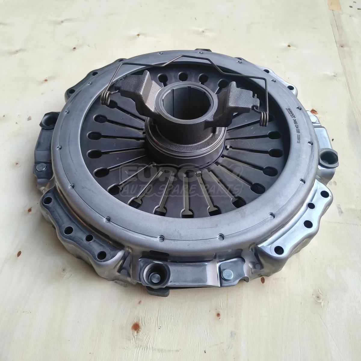 Spare Parts for Volvo Trucks VOE 20569130 With Releaser Clutch Pressure Plate 3483034035