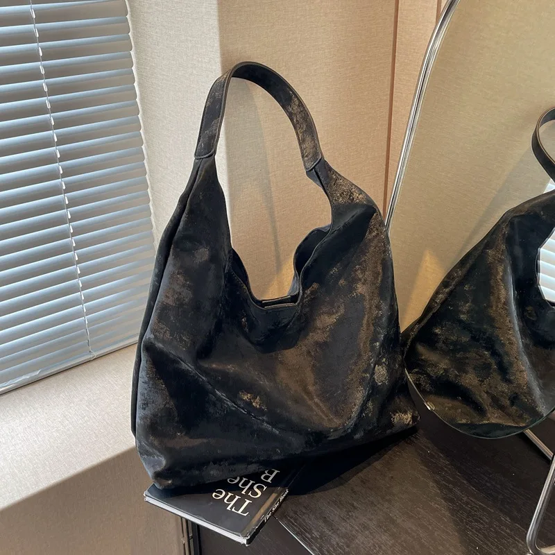 

2025 New Autumn and Winter Tote Bag Commuter High-end Bag Women's New Fashion Messenger Bag Large-capacity Shoulder Bag