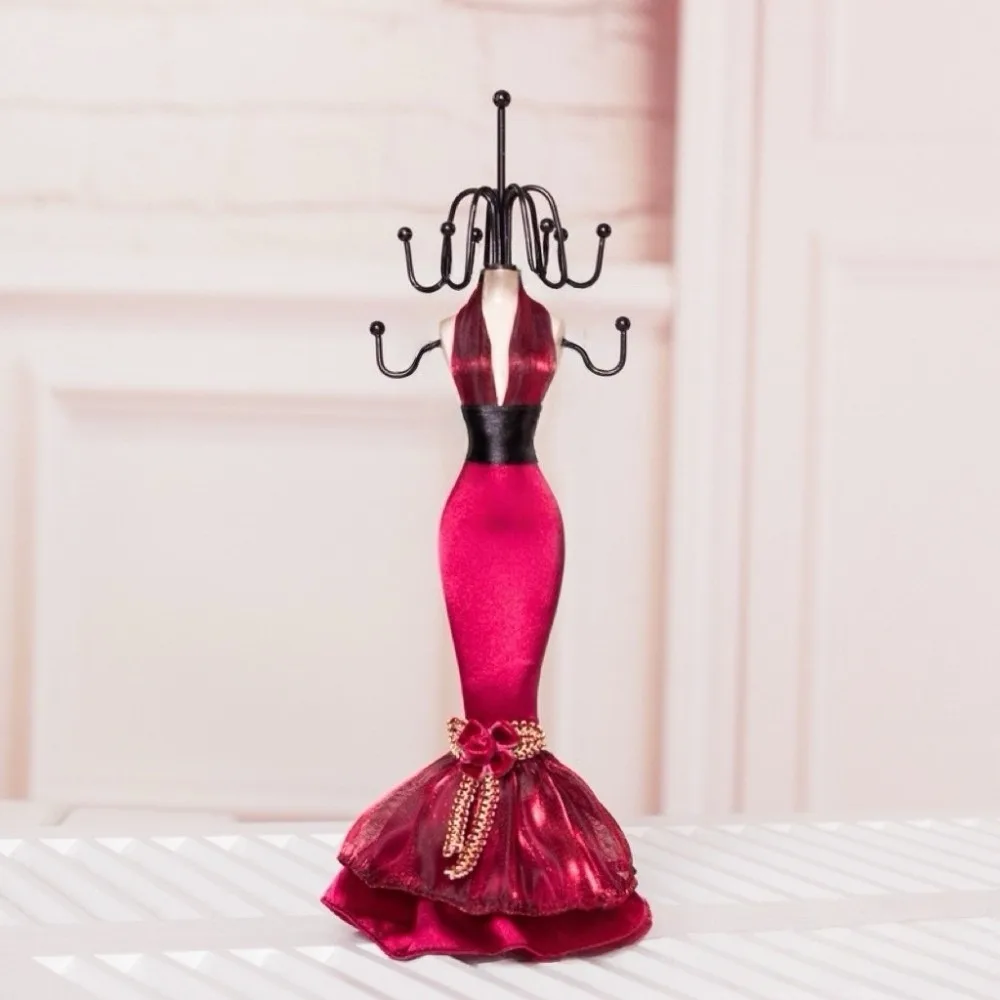 

Sofa Necklace Mannequin Display Stand Dress Luxury High Heels Jewelry Display Rack Lace Velvet Princess Dress Rack Stand Display