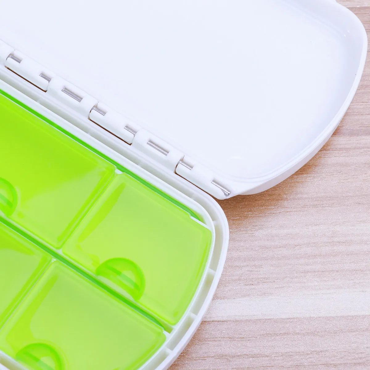 6 Day Pill Organizer Portable Travel Medicine Box Vitamin Dispenser Clear Compact Daily Organizer for Earrings Rings Beads and