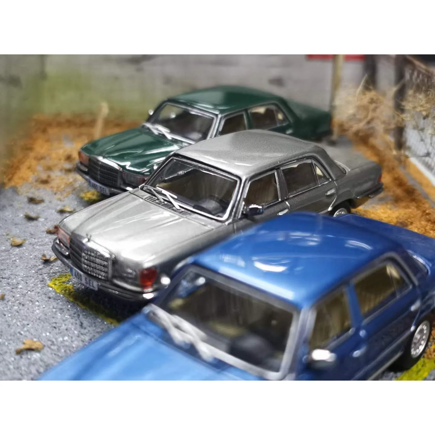 MaxWell 1:64 1976 S 450SEL W116 metallo grigio/verde blu limited699 modellino di auto