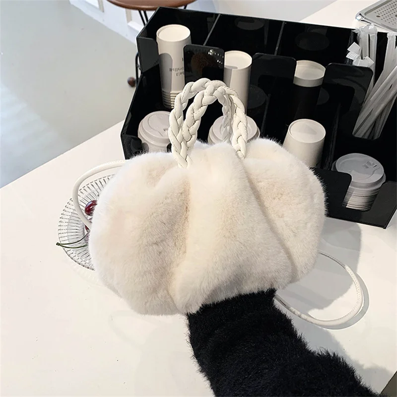 Simple Design Women Soft Plush Shoulder Bags Winter Furry Ladies Clutches Purse Small Handbags Fashion Female Crossbody Bags