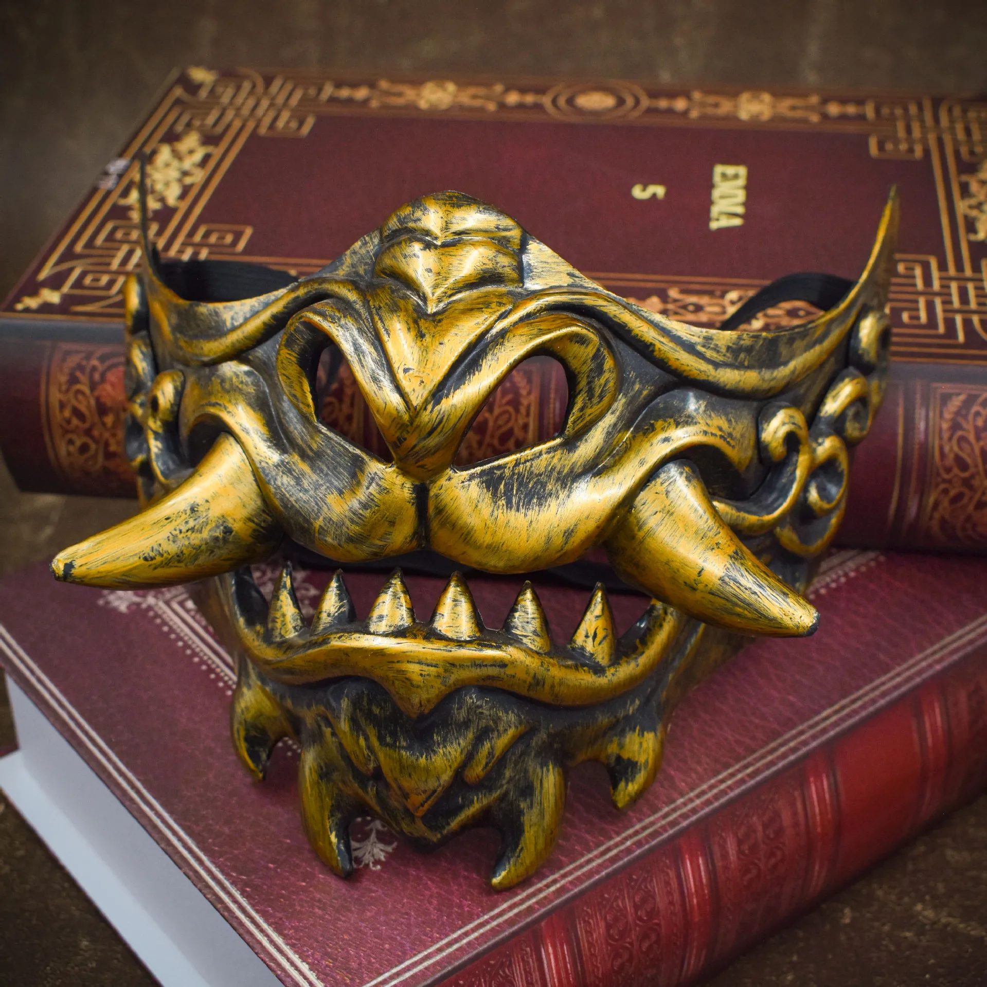 Half Face Japanese Mask Halloween Evil Devil Party Mask Toy Demon Samurai Mask Masquerade Party Wear Accessories