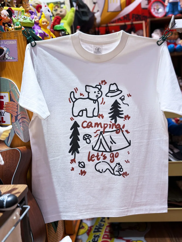 T-shirt Estiva in Puro Cotone Stile Retrò Americano con Stampa Divertente di Cani nella Foresta