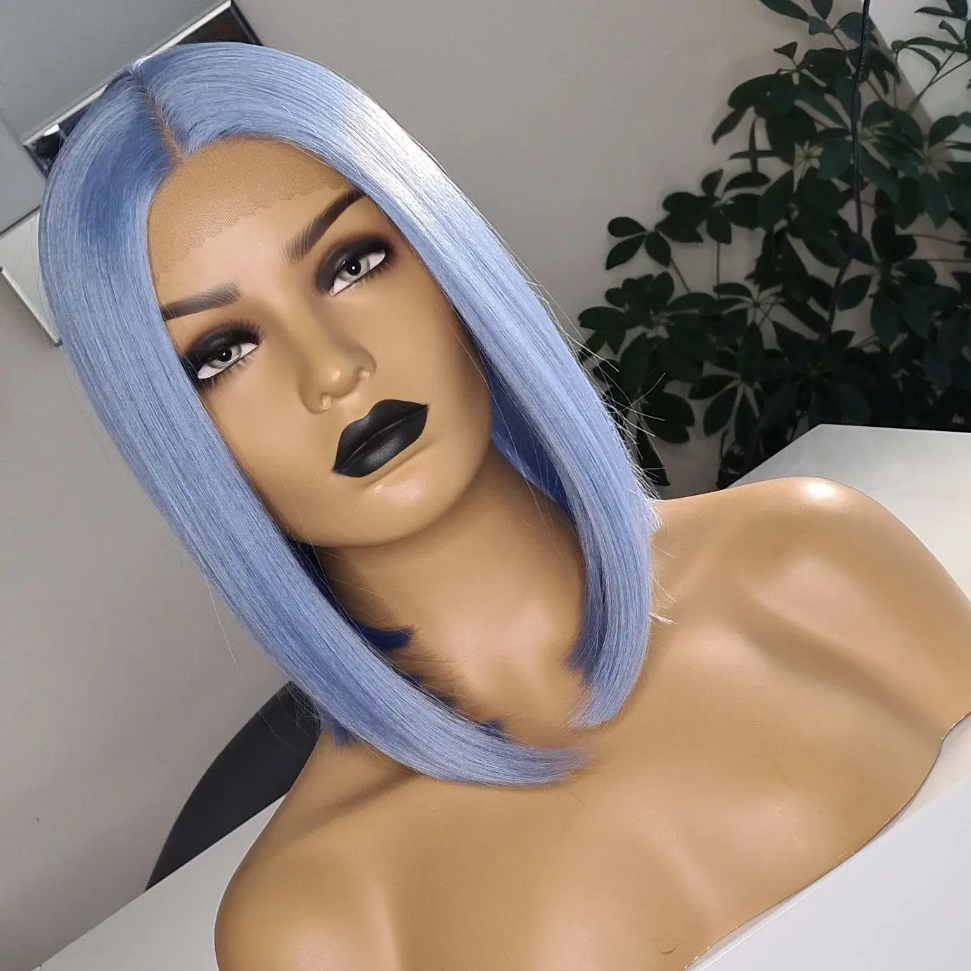 

Baby Blue Color Silky Straight Soft 13x4 Lace Front Systhetic Hair Wigs for Black Women Glueless Short Bob Daily Transparent Wig