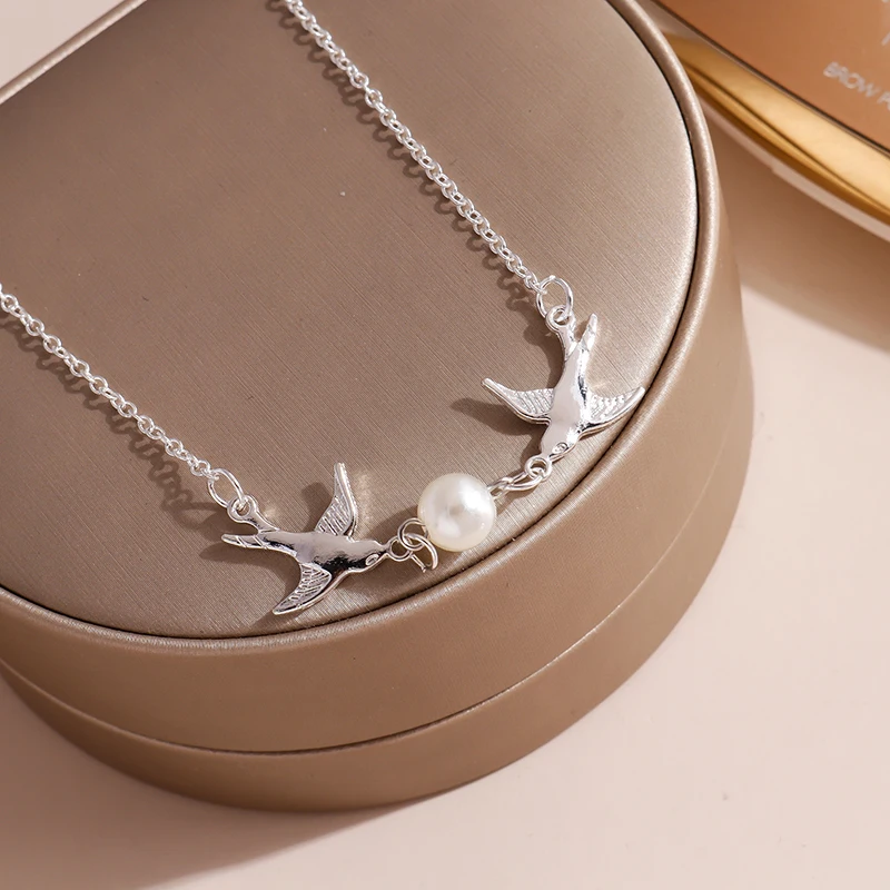 Aihua Imitation Pearl Dove Pigeon Pendant Necklace Fashion Gold Silver Color Chain Necklace For Women Wedding Jewelry Gifts