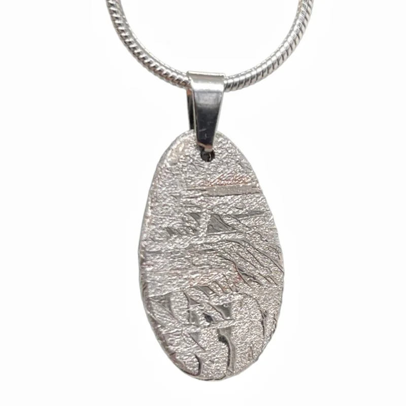 Natural Muonionalusta Iron Meteorite Pendant Precision Cut Oval Meteorite Necklace Cosmic Stone Collectible Jewelry Gift LK611