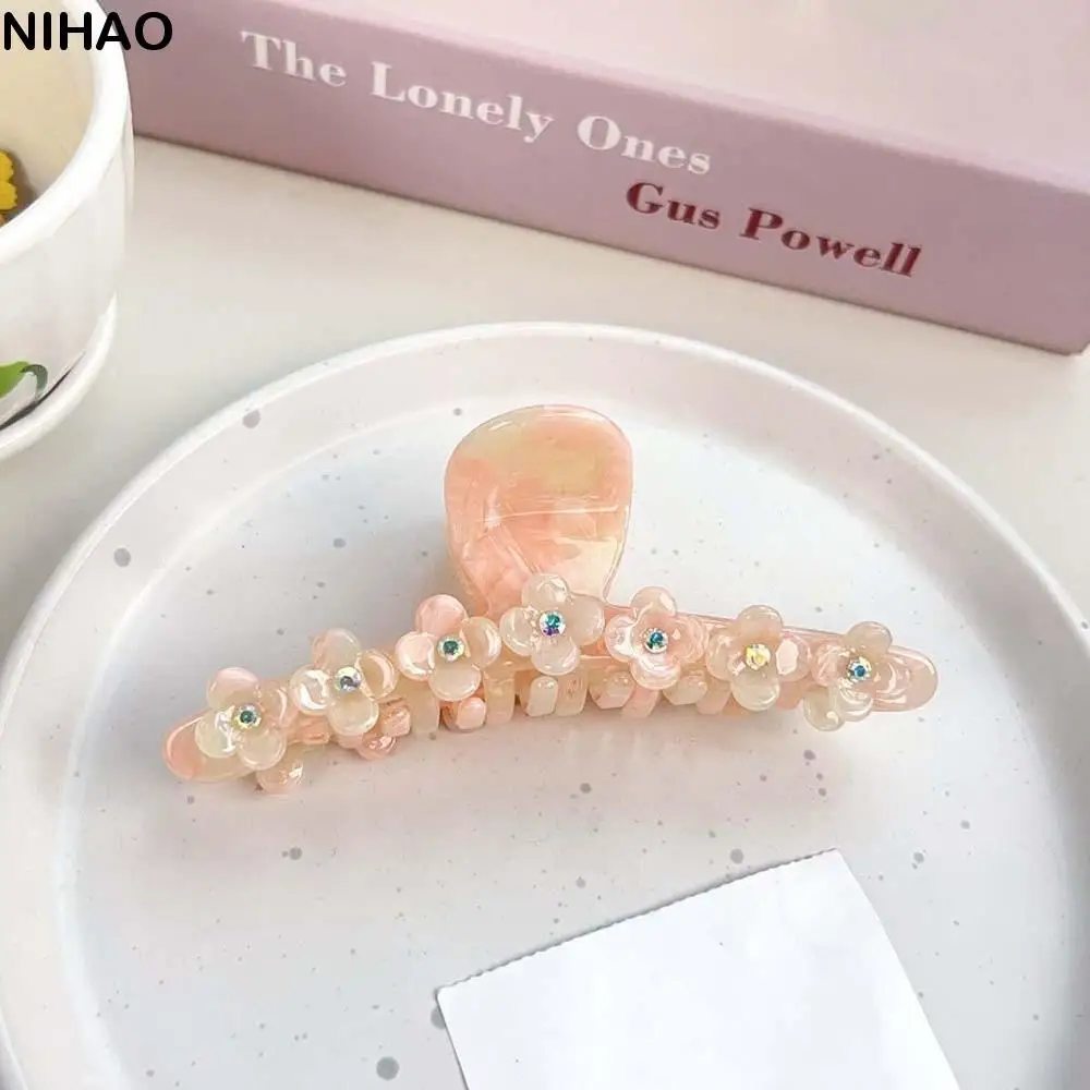 

Elegant Flower Hair Claw Korean Style Gradient Color Straight Line Shaped Shark Clip Acrylic Rhinestone Acetic Acid Hair Claw