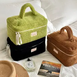 Letra bolsa cosmética de pelúcia com zíper para mulheres e meninas, bolsa de armazenamento portátil, bolsa fofa, bolsa de viagem