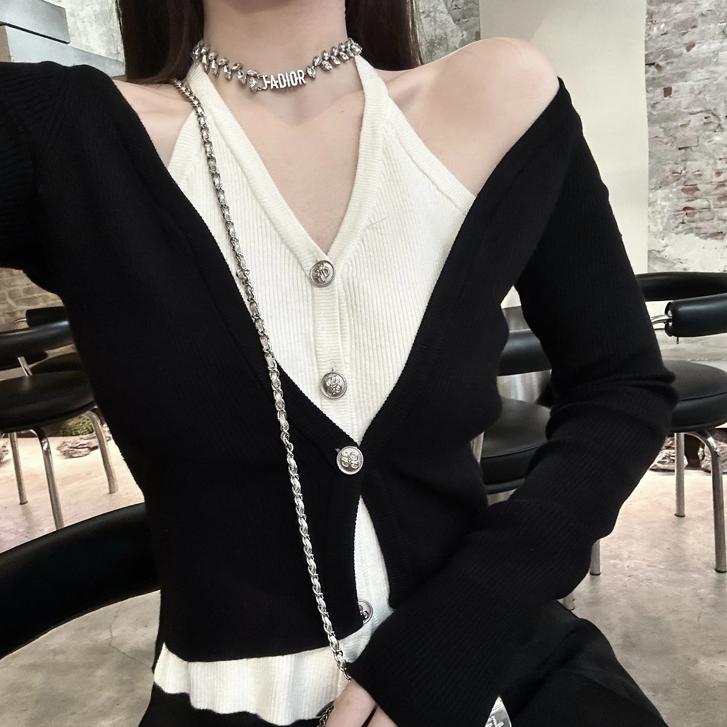 

Вязаный свитер KKK Studio осенне-зимний, повседневный, черно-белый, с цветовыми блоками, модный, элегантный, имитация двухслойности, для женщин