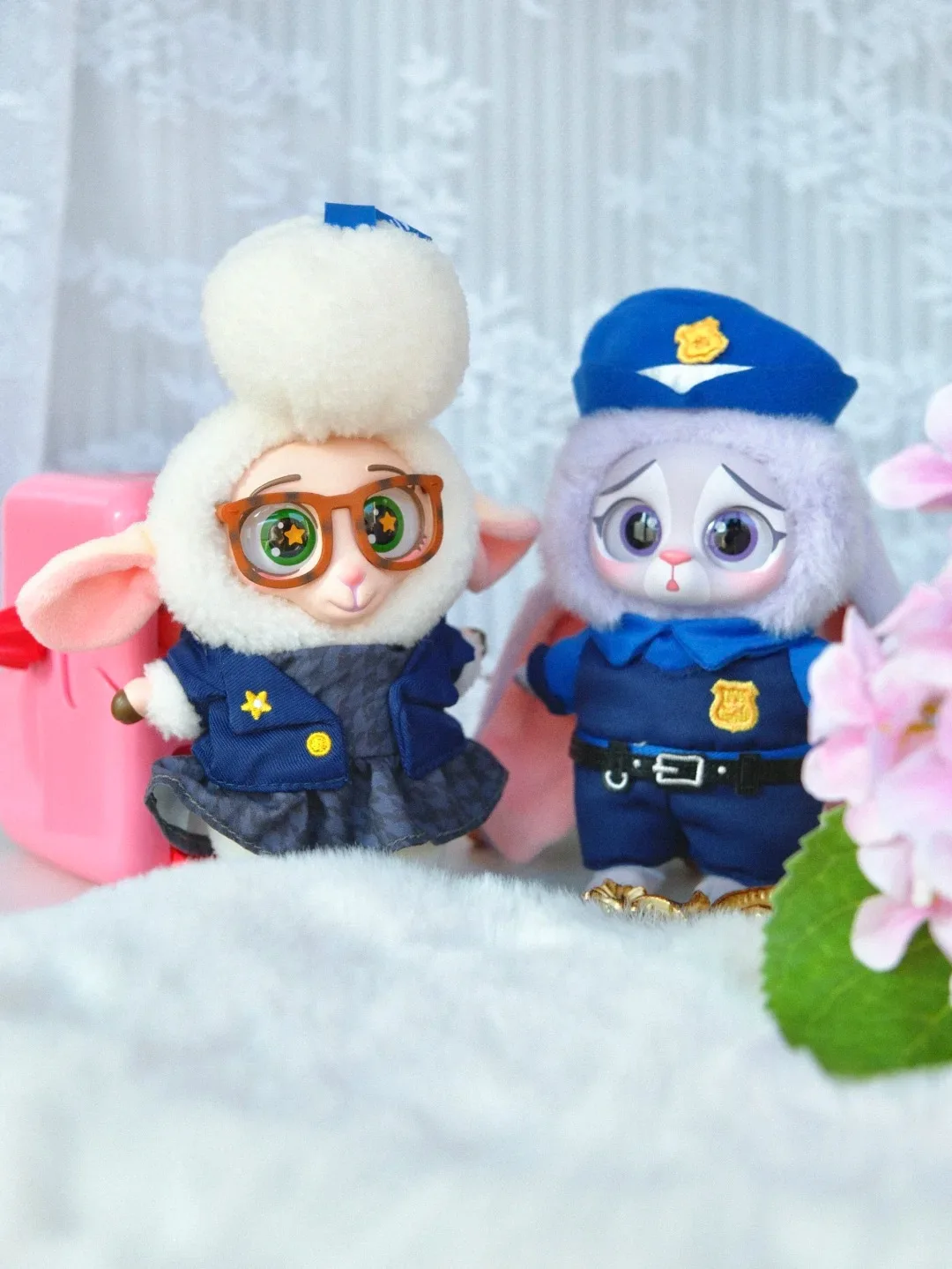 صندوق أعمى من سلسلة Miniso's Zootopia، قلادة حقيبة ظهر أنيمي، ديكور ألعاب عصري، صندوق غامض لجمع الهدايا