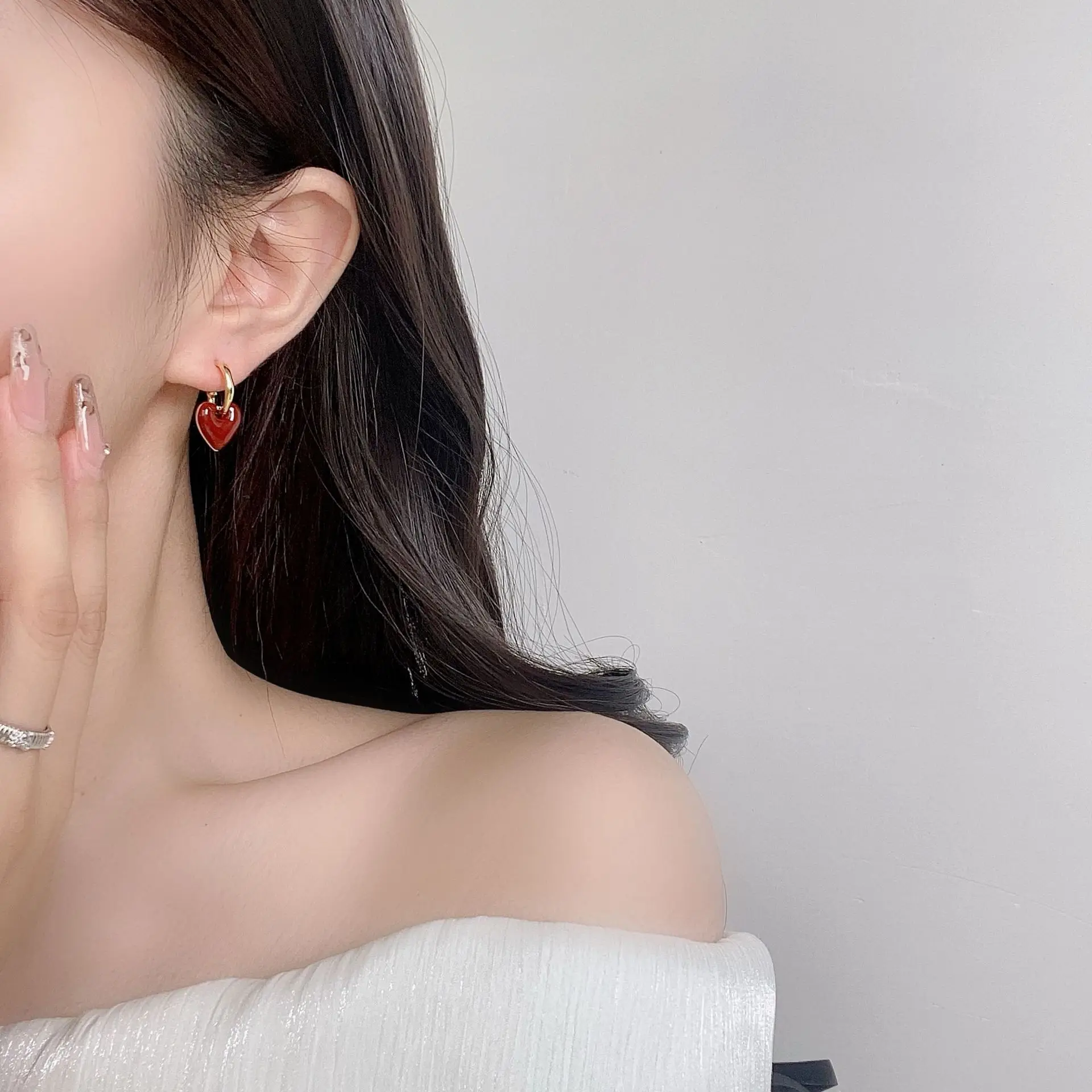 الأطواق أقراط النحاس النساء الكلاسيكية المعادن القلب هوب أقراط أقراط للنساء تخفيض السعر