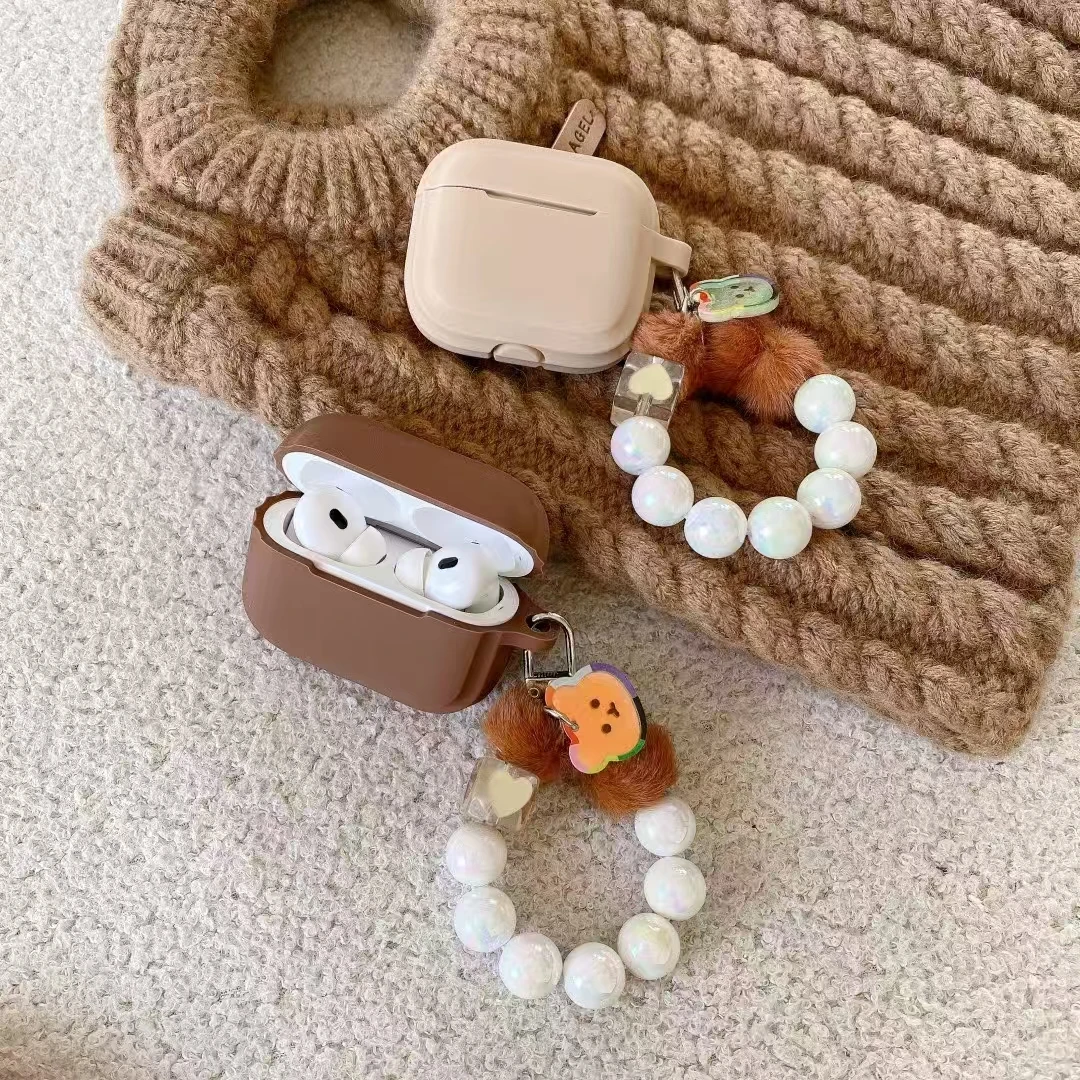 حافظة بسيطة من السيليكون باللون الأسود والأبيض لأجهزة Airpods Pro3 سماعة لاسلكية تعمل بالبلوتوث حافظة واقية لسماعات Airpods Pr3 2 Pro2 غطاء ناعم