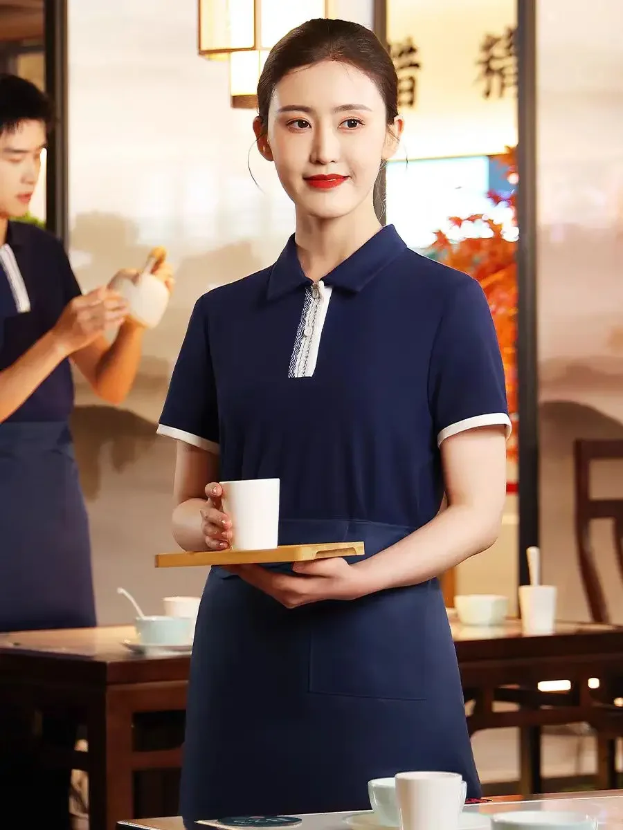 النمط الصيني مطعم النادل ملابس العمل الصيف الشواء وجبة خفيفة بار فندق تي شيرت ومئزر مجموعة النادل موحدة