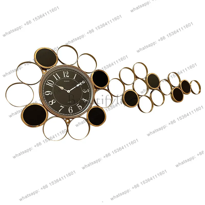 Leichte Luxus-Metalluhr, Wohnzimmer-Sofa-Hintergrundwanddekoration, kreativ, schlicht, für Zuhause
