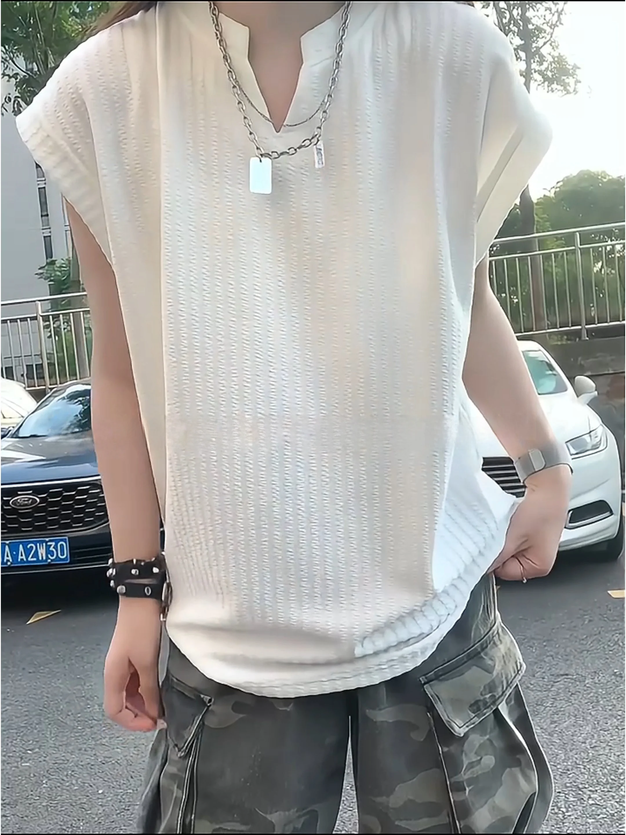 Men's V-neck Ice Silk Vest Thin Summer Quick Dry Sleeveless T-shirt Shoulder Pad Sweatshirt Sports Outerwear Casual Wear