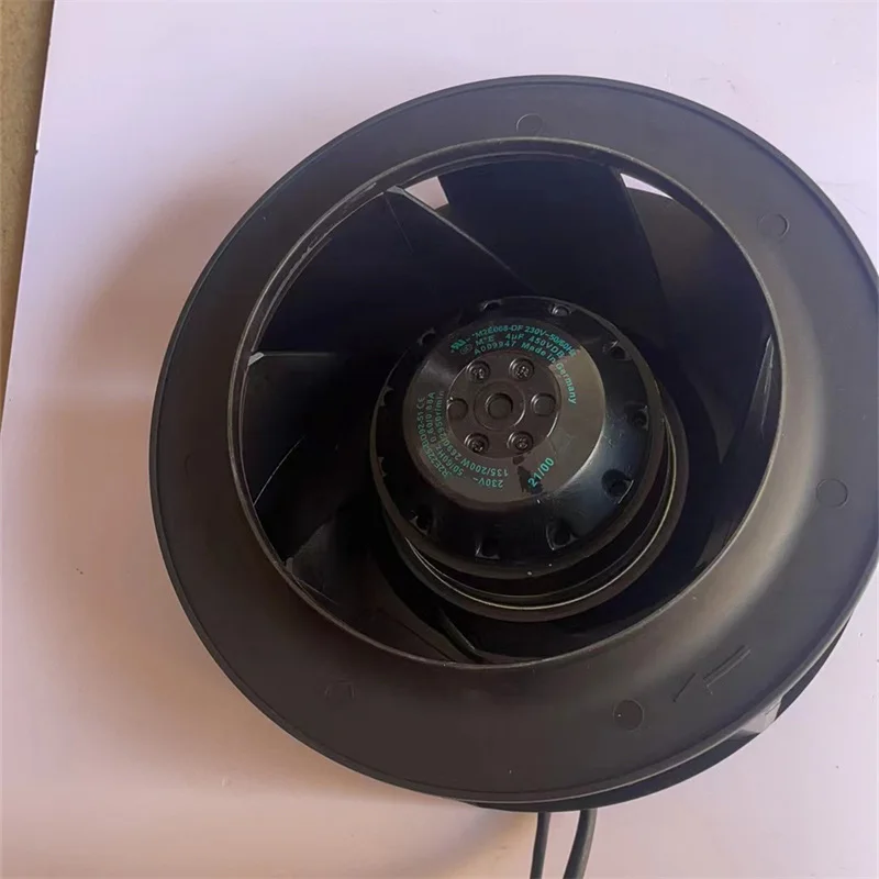 R2E225-BD92-51 M2E068-DF 230V 7 سلك يؤدي مروحة الطرد المركزي AC