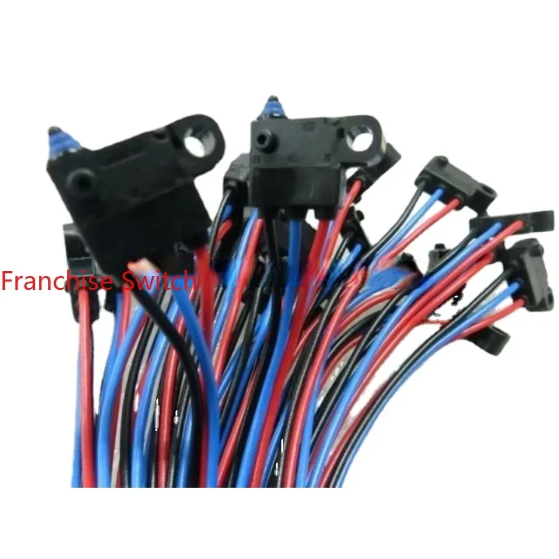 

1PCS Micro-switch D2HW-C201M Waterproof And Dustproof Belt Wire Has A Life Of 1 Million Times.
