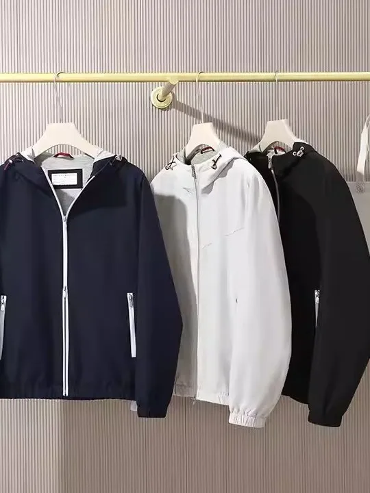 

Мужская демисезонная куртка с капюшоном на двойной молнии, модная повседневная ветрозащитная куртка из полиэстера с длинными рукавами, однотонная, с карманом на молнии