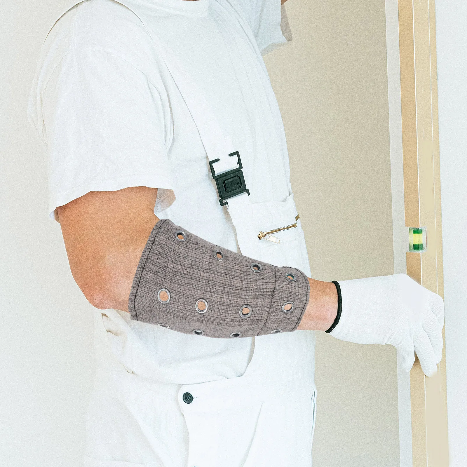 زوج واحد من أكمام المعصم المقاومة للقطع الواقية للرجال والنساء ومضادة للقطع وقابلة للتنفس وخفيفة الوزن ومعدات سلامة العمل