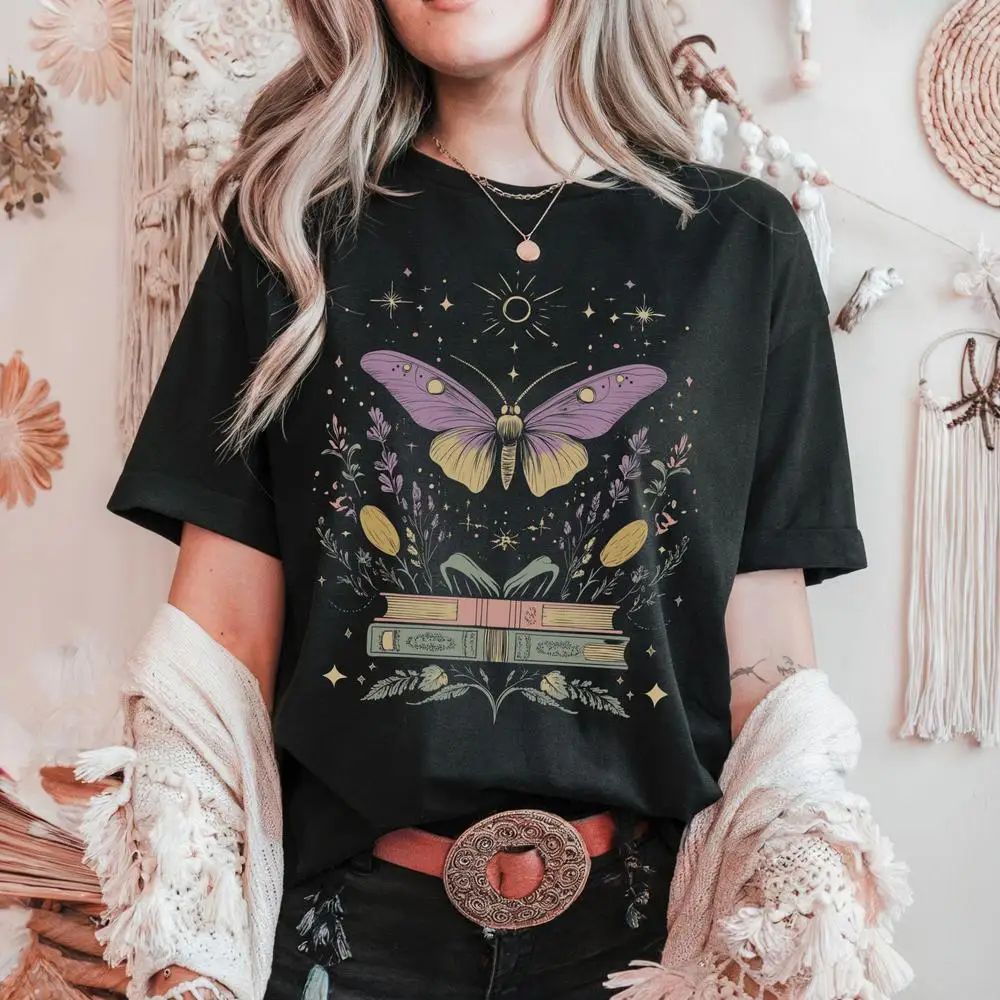 

Women Cotton T Shirt Luna Moth Booklover Shirt Enchanted Gothic Cottagecore T-Shirt Short Sleeve Fashion Crop Tops