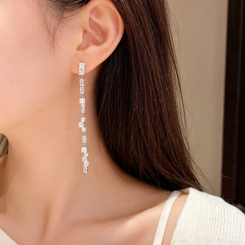 Light luxury personality exaggerated zircon long fringed earrings exquisite fashion versatile high sense flash earrings women