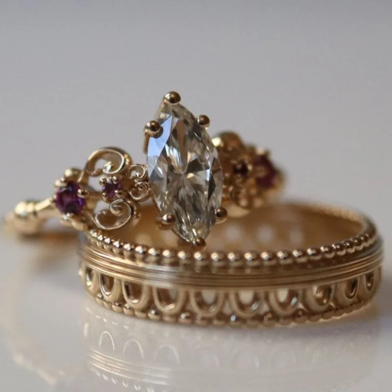 Vintage Inlaid White CZ Women's Set of Rings Dazzling Gold Color Hand Carving Daily Wear Party Jewelry Anniversary Gift