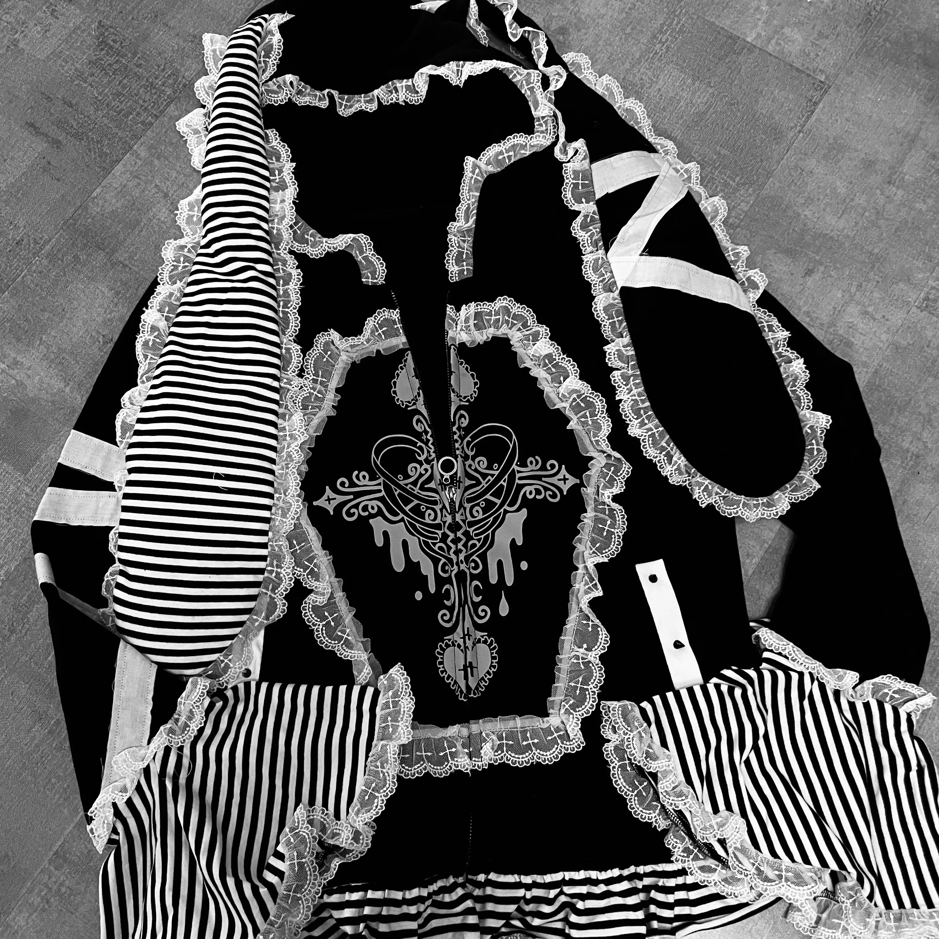 Oversized Hoodie Women Subculture Rabbit Ear Straps Mine Hoodies Hot Girl Cute Lace Striped Splicing Color Horn Sleeve Coats