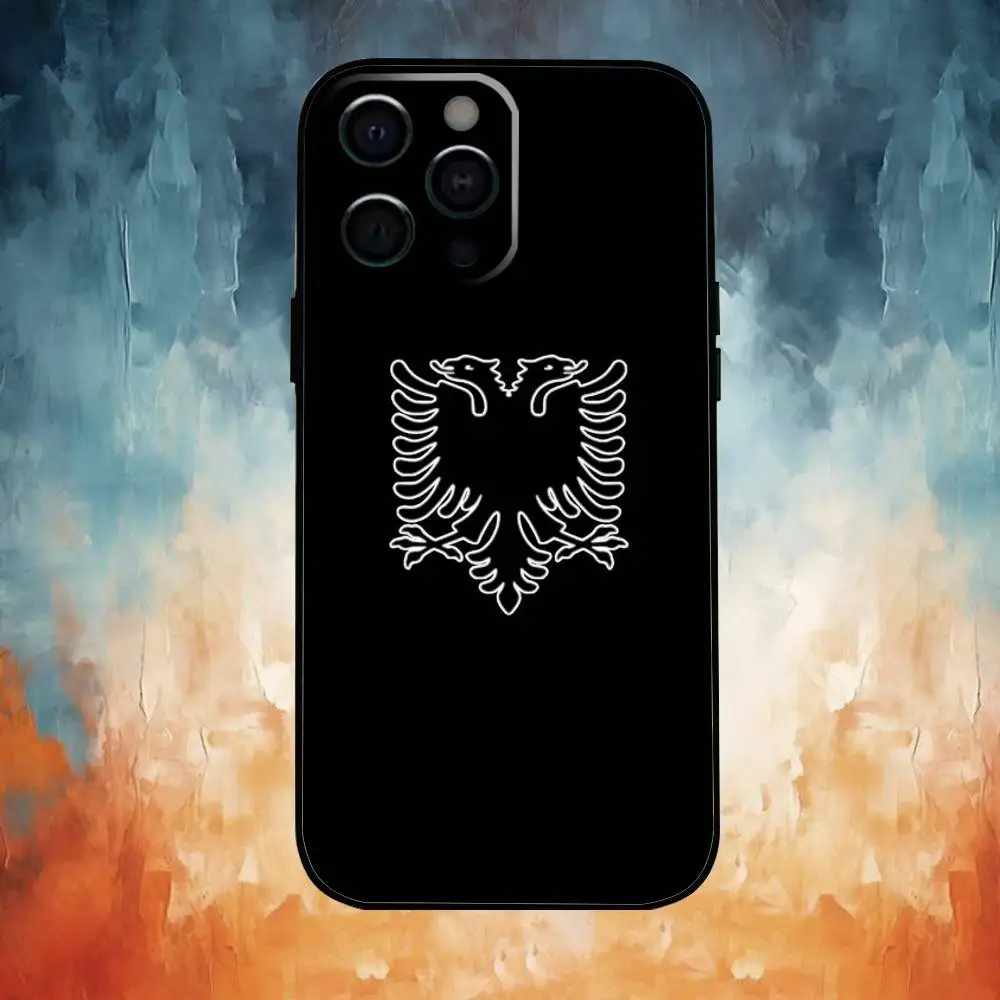 حافظة هاتف على شكل علم ألبانيا جواز سفر إيليريان إيجل لهاتف آيفون 17،16،15،14،13،12،11 بلس، برو ماكس غطاء أسود ناعم
