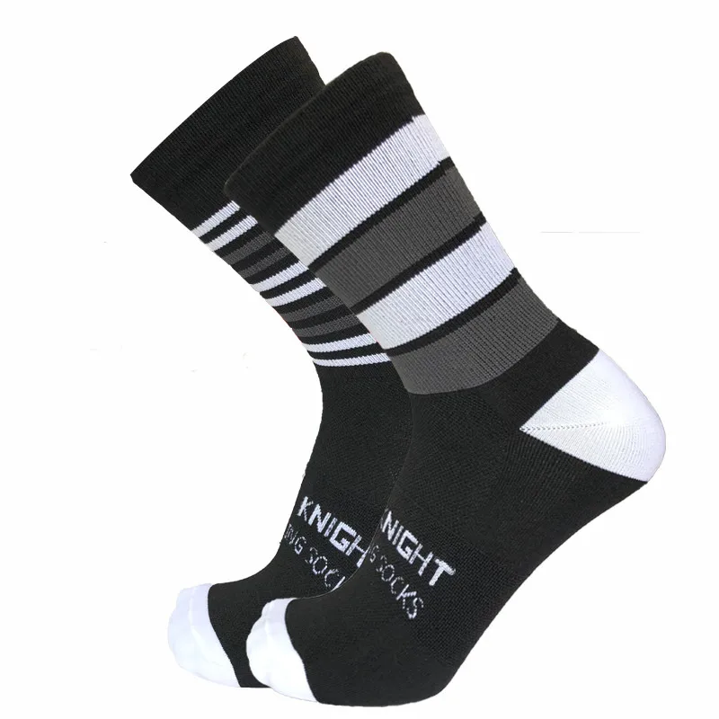 SKYKNIGHT Left and Right Foot Stripes Cycling Socks Mount Sports Wearproof Bike Footwear For Road Bike Socks Running Socks