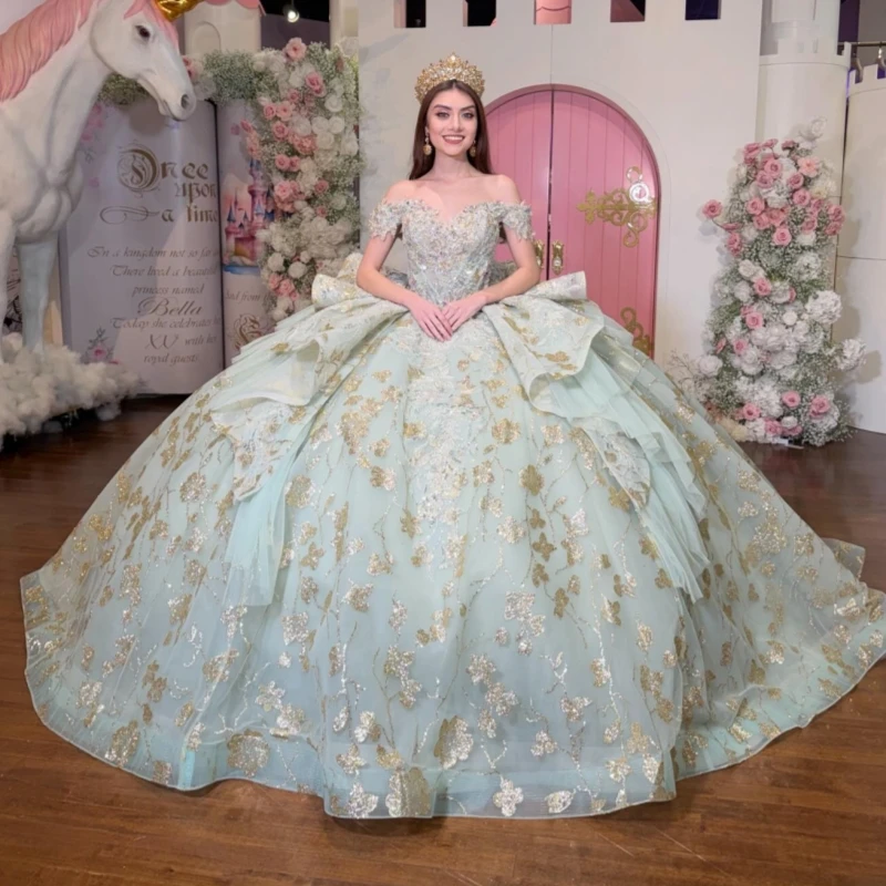 

Mint Green Shiny Quinceanera Dresses Off Shoulder Ball Gown Sweet 16 Dress Gold Applique Lace Beading Tull Birthday Party Vestid