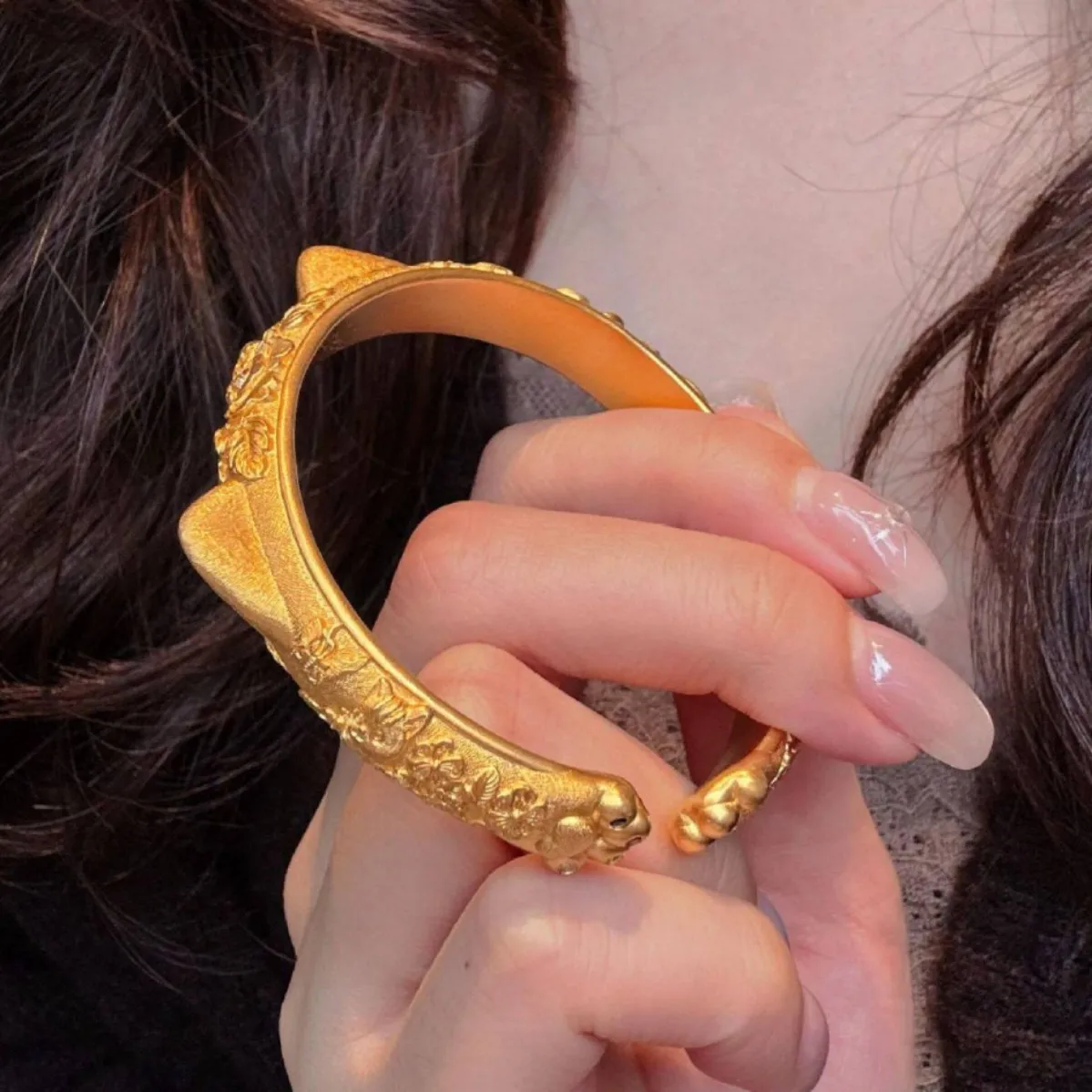 Peony Cat Open Bangle Women's 24K Gold AU999 - Thickened gold bangle body, scratch-resistant, long-lasting bright shine