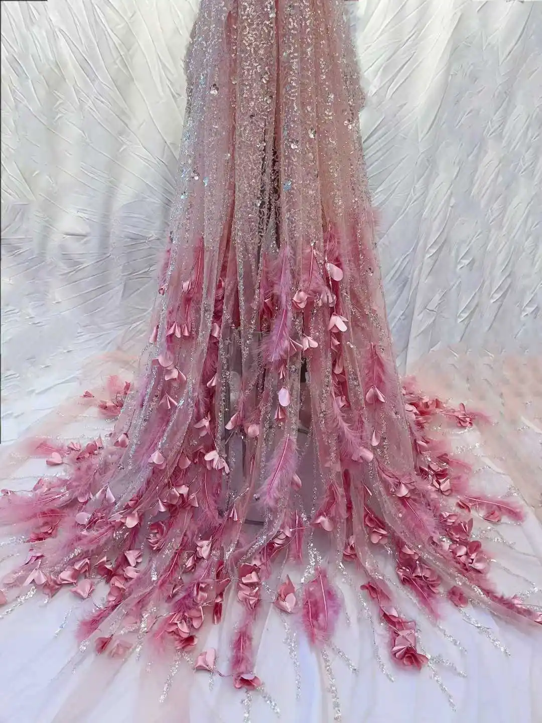 

Африканская кружевная ткань с перьями, 2021, высокое качество, роскошная ткань ручной работы с блестками, нигерийское кружево, тюль, 3D материал для праздничного платья, ткань