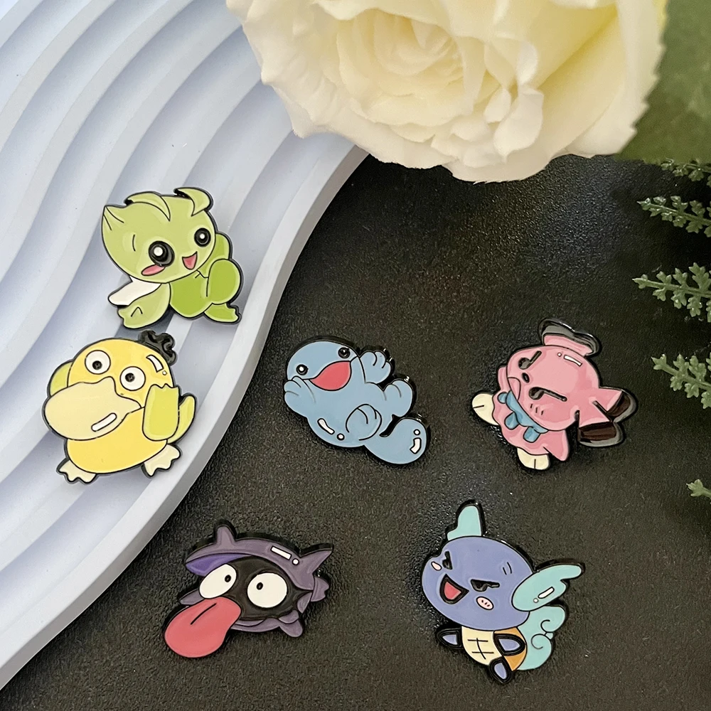 Juego de 12 broches de esmalte con motivos de criaturas élficas de Q Fantasy, adorables pines de animales de dibujos animados para decorar mochilas, chaquetas y como regalo.