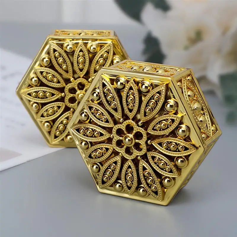 

12Pcs European Wedding Candy Boxes Party Favors Golden Wedding Treat Boxes For Guests Ramadan Treat Boxes Plastic Candy Boxes