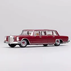 Модель автомобиля из сплава GCD 1:64 Mercedes Benz Pullman