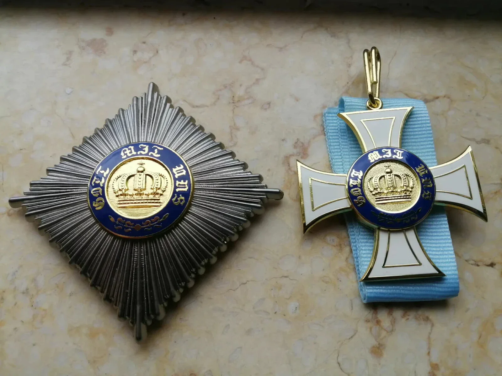 

1 Set Prussia Commander's First Class Crown Medals of the Kingdom