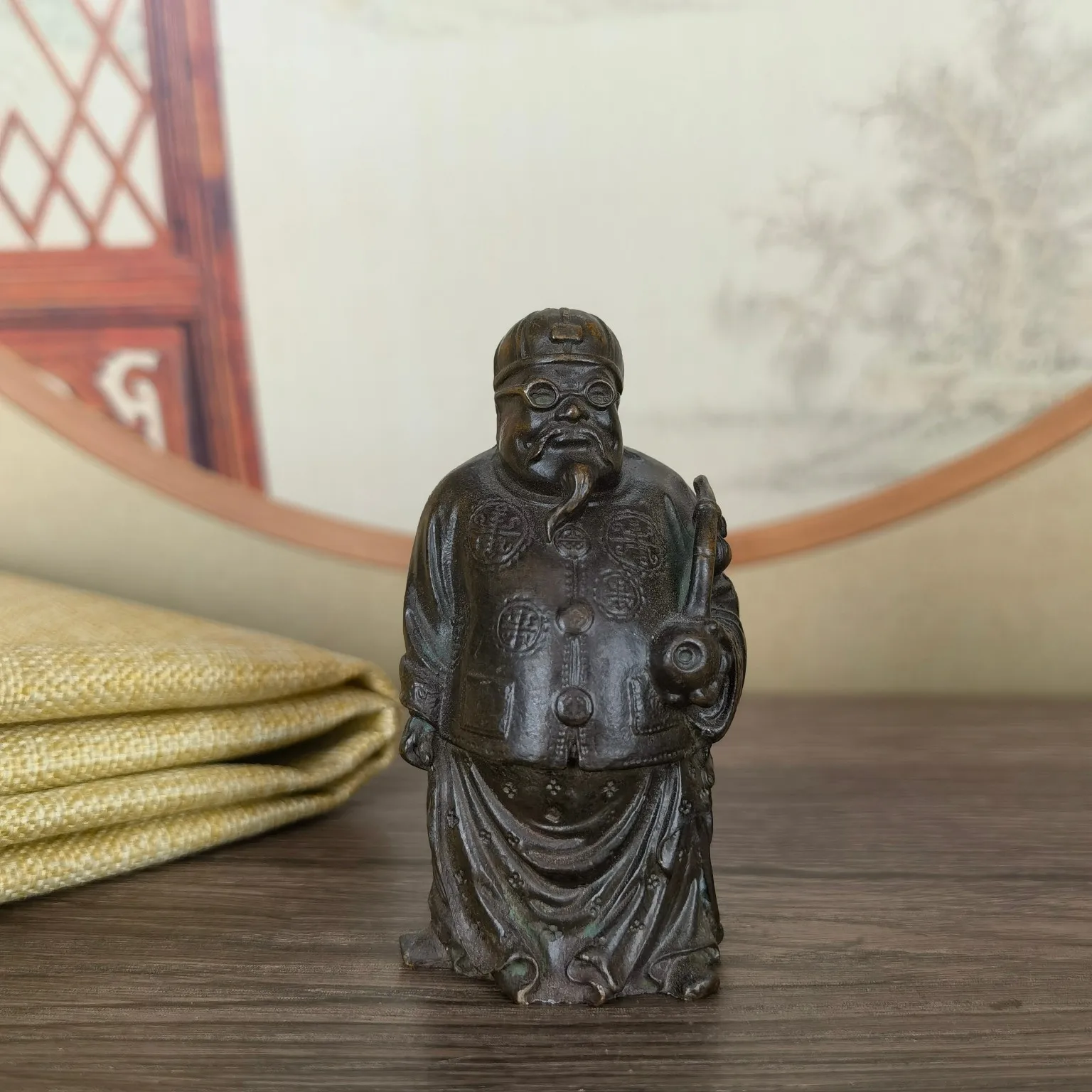 

Baojiang Copper Coin Shopkeeper Decorative Gifts for Vintage Literature, Play, Miscellaneous Figures, Cigarettes, and Elderly