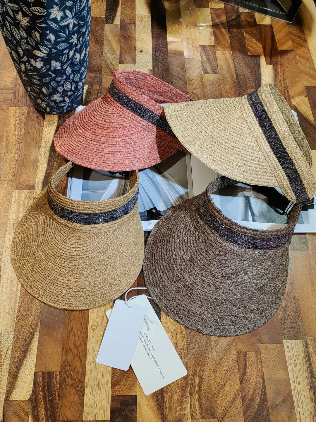 

Пляжная соломенная шляпа с широкими полями и открытым верхом для женщин, с бисерной цепочкой, в стиле Heavy Industry, для летних путешествий, повседневный стиль, осенний сезон