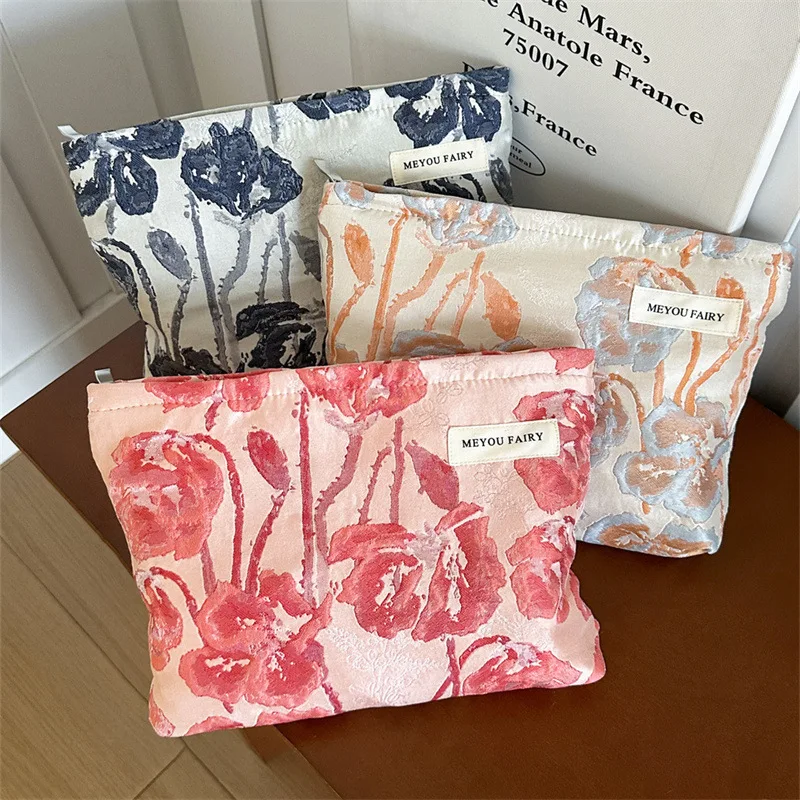 3D Embossed Poppy Makeup Bag, Large Capacity Travel Toiletry Pouch for Women, High-End Floral Cosmetic Storage Organizer