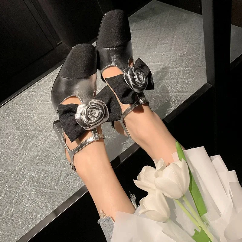 Camellia and Bow-Knot Detail Round Toe Hollow Block Heels Sandals Patchwork Slingback Buckle Designer Women\'s Pumps Party Summer