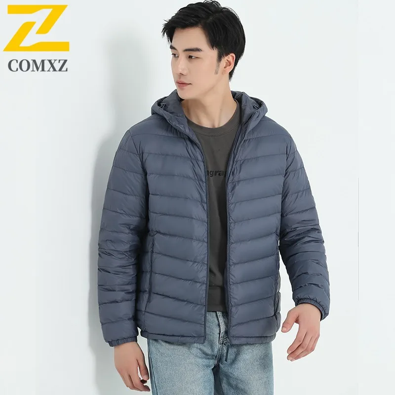 

COMXZ 2025 Мужская зимняя блестящая толстая куртка-пуховик в американском стиле, водонепроницаемая, ветрозащитная, со съемным капюшоном, легкая ветровка