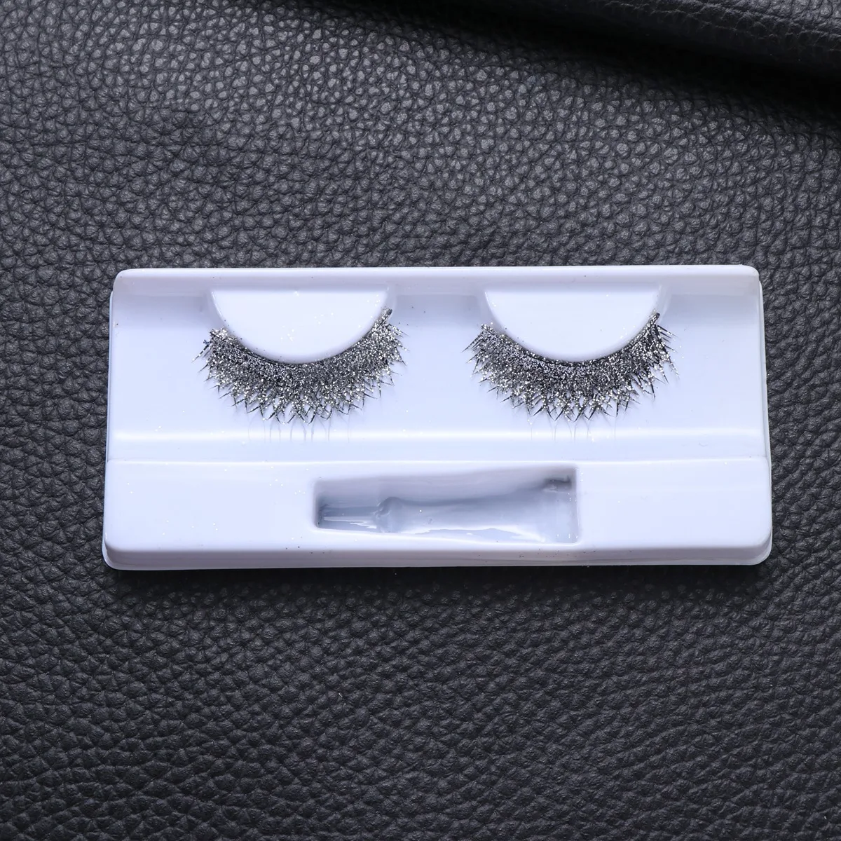 Faux cils longs et épais pour femmes, Design croisé de fête, Cosplay, boule fantaisie, usage quotidien, confortables