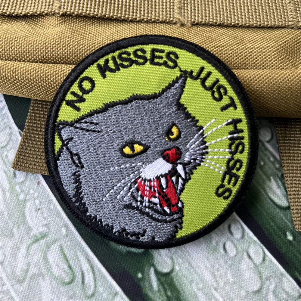 No Kisses Just Hisses A Jealous Cat Morale Tactical Patches Military Badge Armband Backpack Hook and Loop Embroidery Sticker