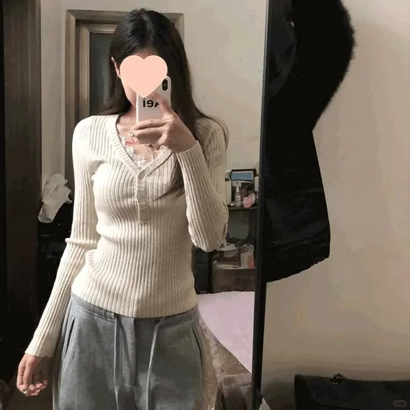 

2025 Autumn Winter New Slimming Striped Sweater Woman Korean Fashion Button Jumpers Sexy Lace Spliced V-Neck Knitwear for Women