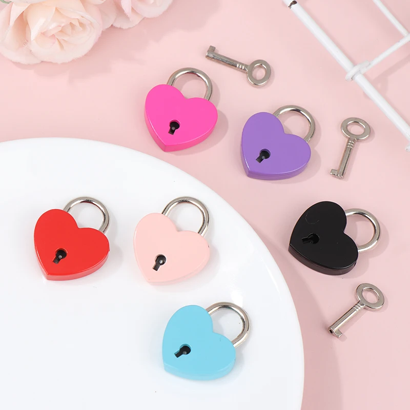 1Set Heart Shape Vintage Metal Mini Padlock Bag Suitcase Luggage Box Key Lock With Key