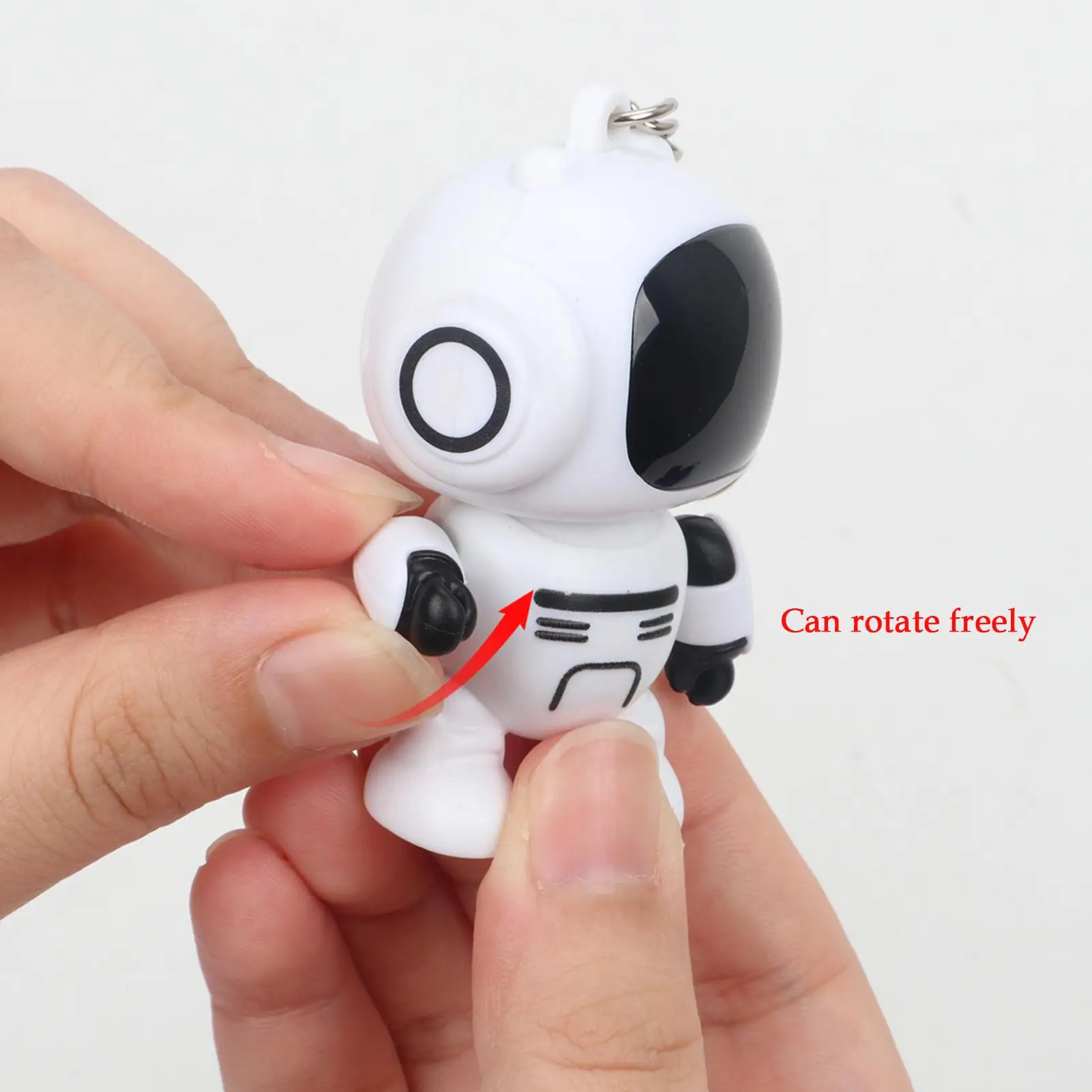 Purse Charm Joint Movable Robot Wallet Key Ring Glowing Eyes Design Keychains For Backpacks For Women Men Bag Wallet Schoolbag