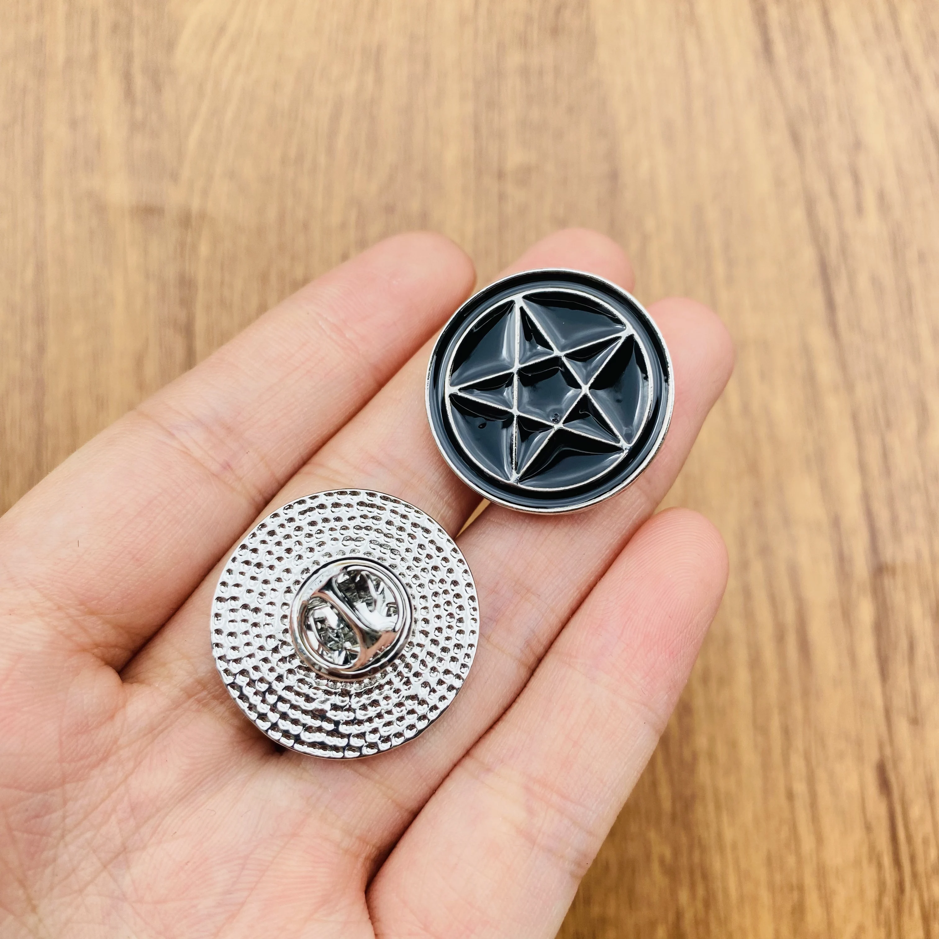 Pentagram Enamel Lapel Pin Black Magic Witchcraft Pins Gothic Punk Satan Lucifer Badges Brooch Bag Jewelry Party Decor Gifts